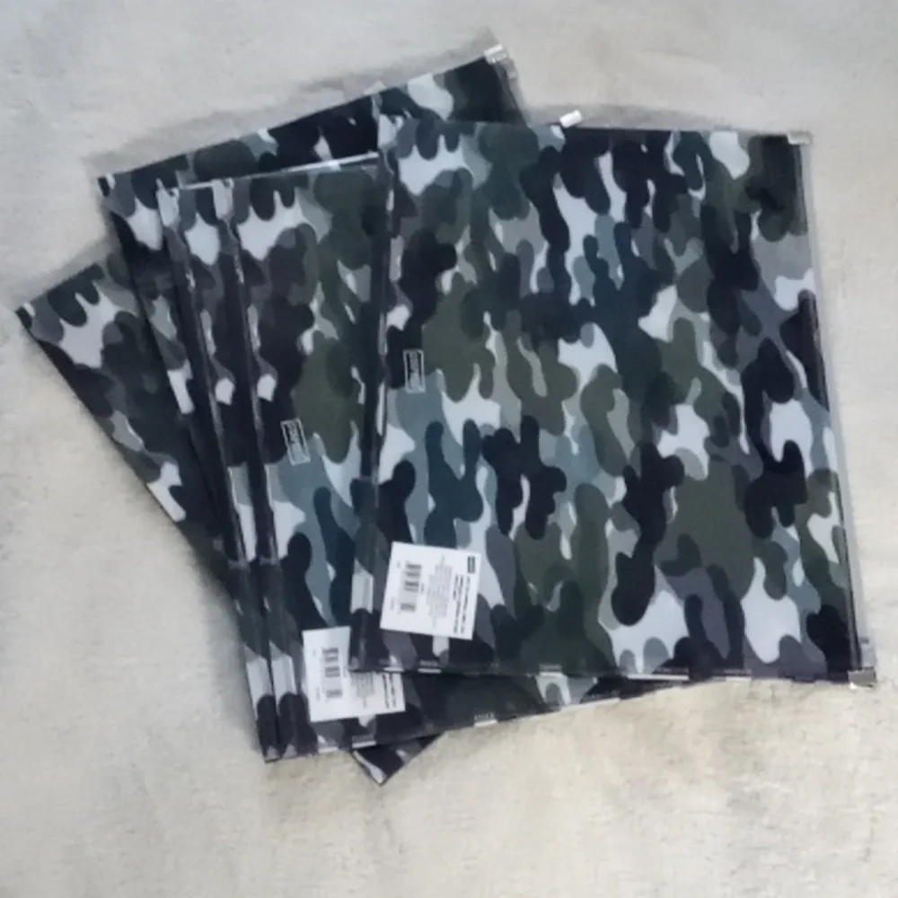 STAPLES CAMO POLY SLIDE ENVELOPES! NEW!! BUNDLE OF 10